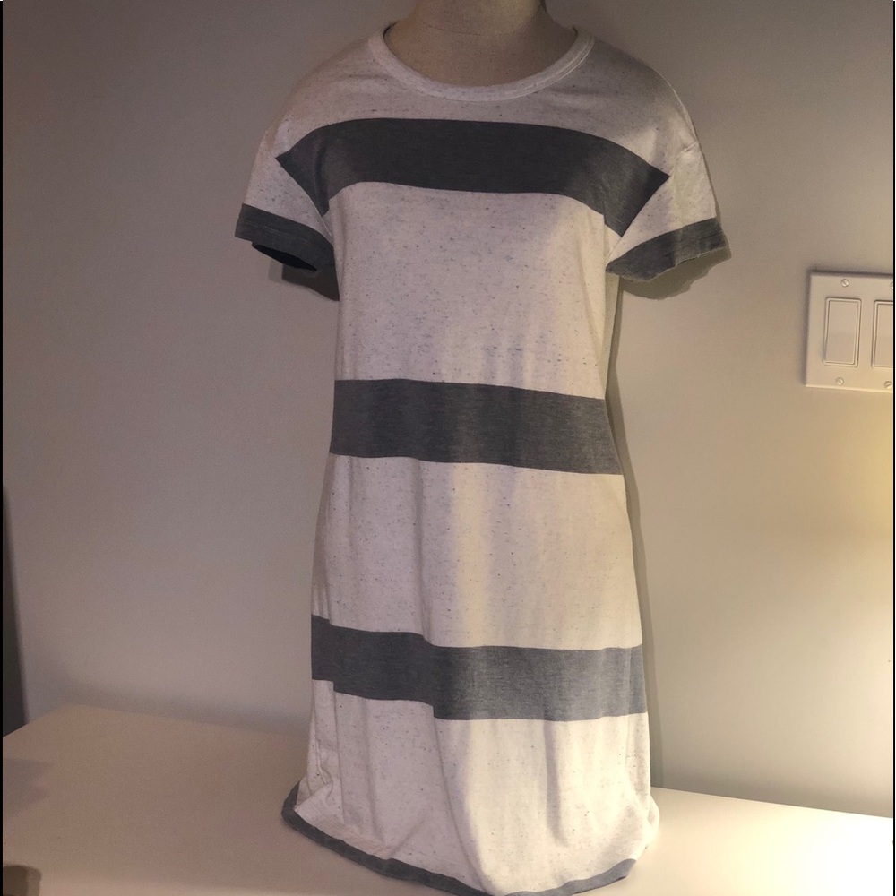Lou & Grey striped dress size Medium